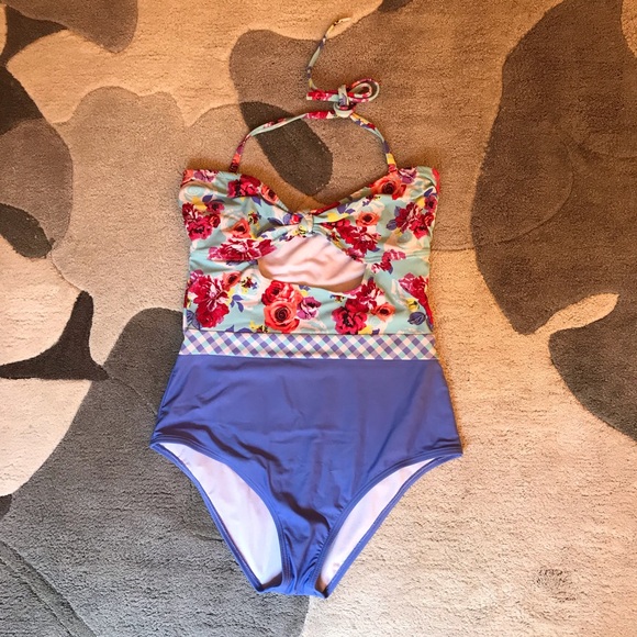 Design Lab One Piece Swimsuit, GUC, L - Picture 2 of 13